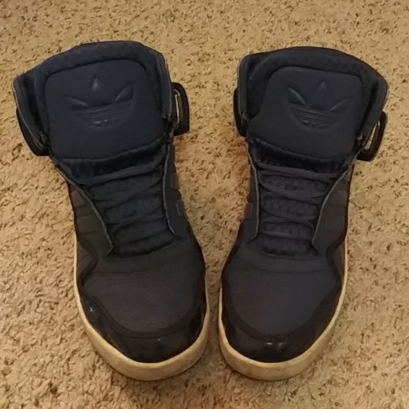 Adidas - Picture 3 of 5